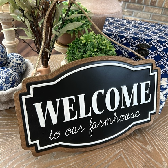 NEW! Modern Farmhouse Welcome Black & White Enamel Metal & Rustic Wood Sign - Picture 6 of 6